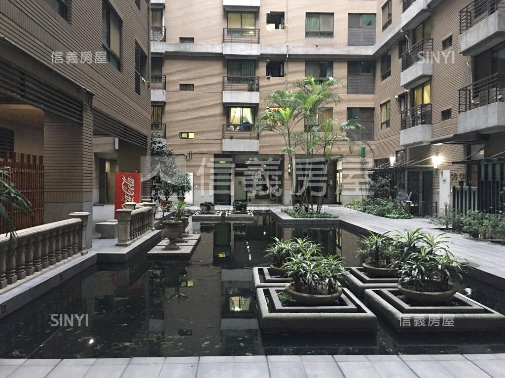 美麗歐洲高樓溫馨兩房房屋室內格局與周邊環境