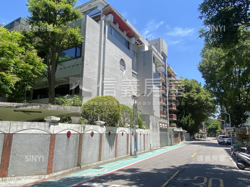 新接㊣青田邊間電梯車位房屋室內格局與周邊環境