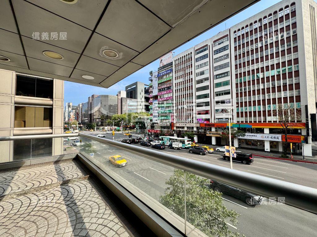 頂好名店城黃金小店面房屋室內格局與周邊環境