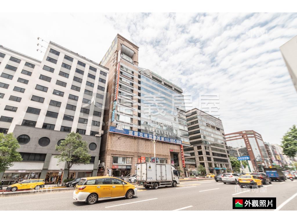 頂好名店城黃金小店面房屋室內格局與周邊環境