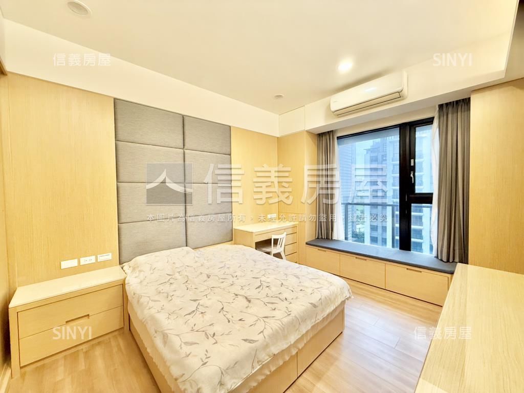 東方之星西南採光大三房房屋室內格局與周邊環境