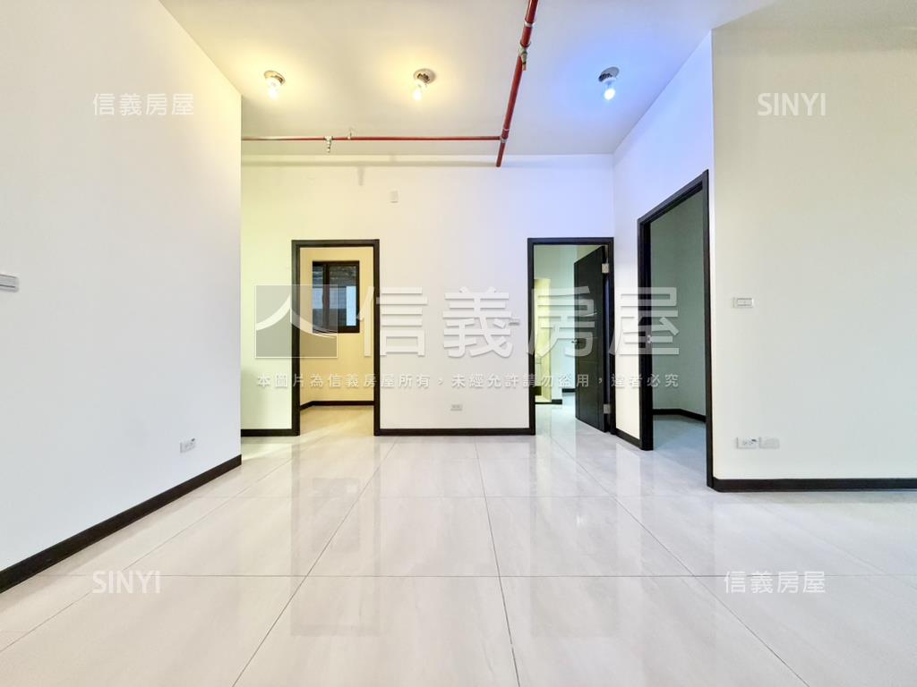 禾川琚稀有河景三房房屋室內格局與周邊環境