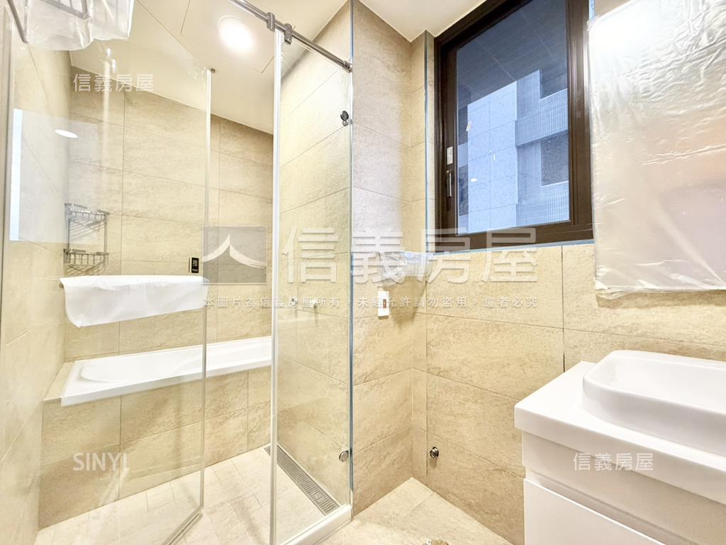 禾川琚稀有河景三房房屋室內格局與周邊環境