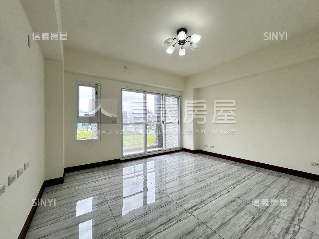 臨路全新視野無遮蔽豪墅房屋室內格局與周邊環境