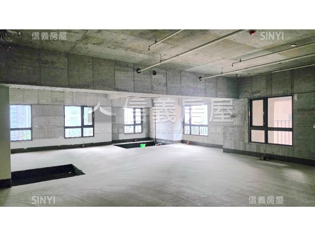 親家雲硯附三車位房屋室內格局與周邊環境