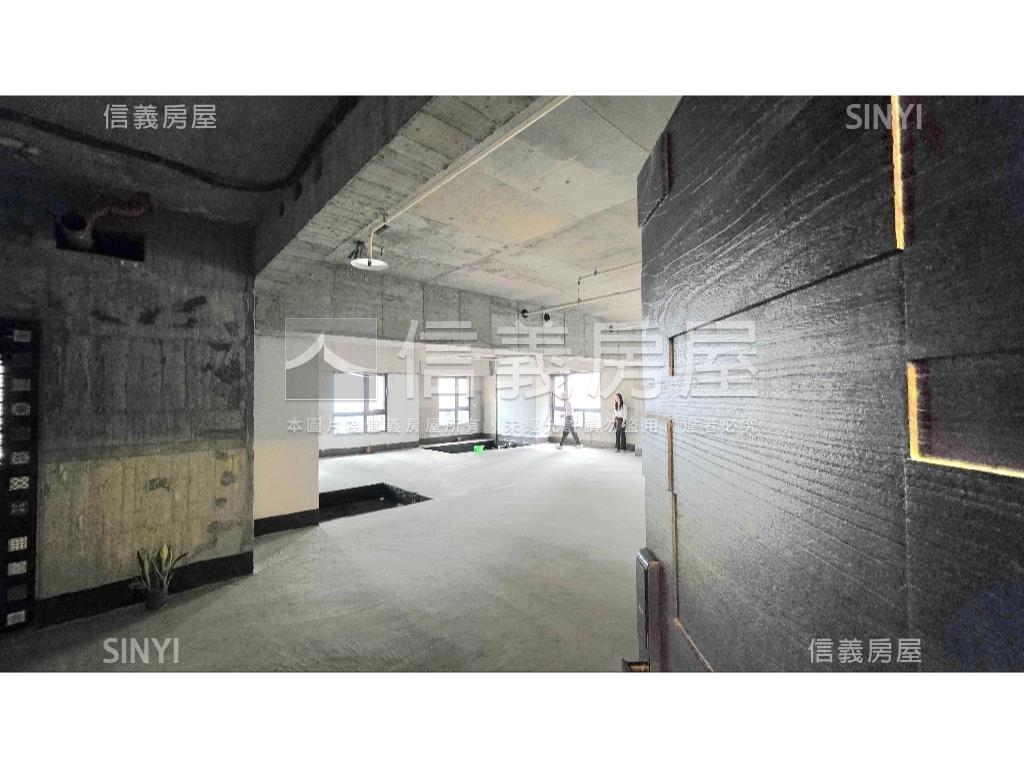 親家雲硯附三車位房屋室內格局與周邊環境