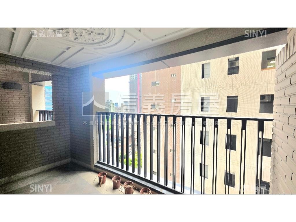 親家雲硯附三車位房屋室內格局與周邊環境