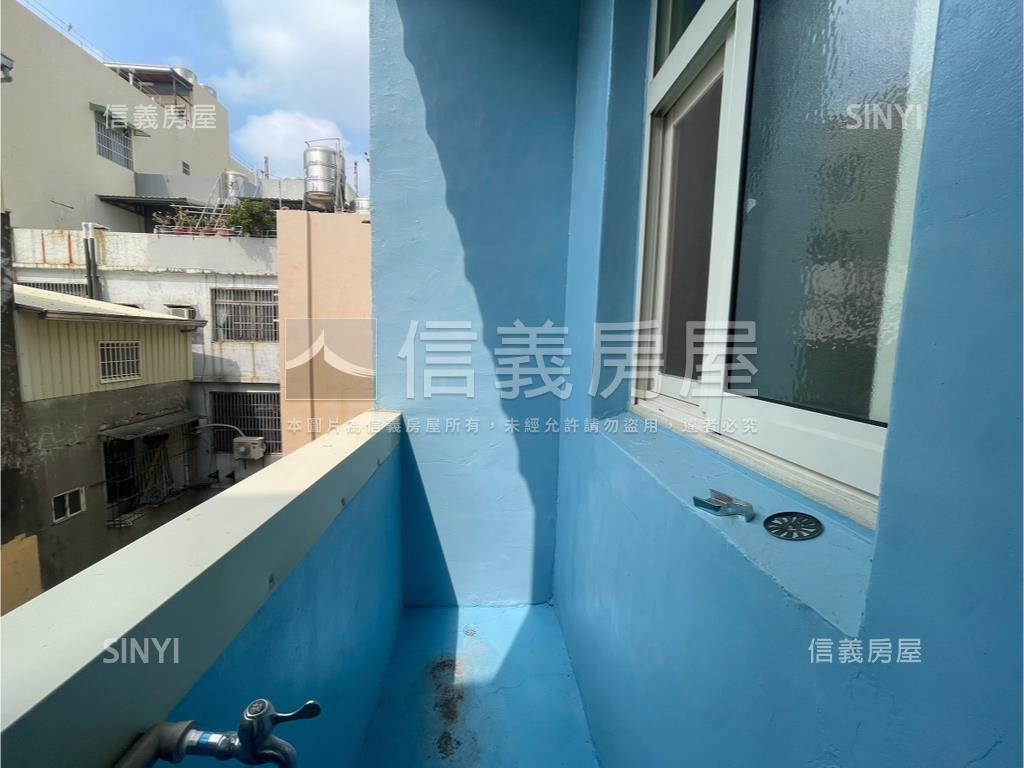 新民路透天翻新店面房屋室內格局與周邊環境