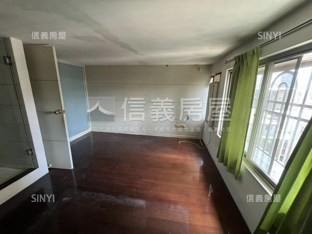 亞東藍寶石好宅房屋室內格局與周邊環境