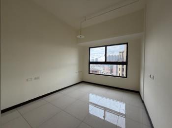 英倫公園高樓景觀三房車位