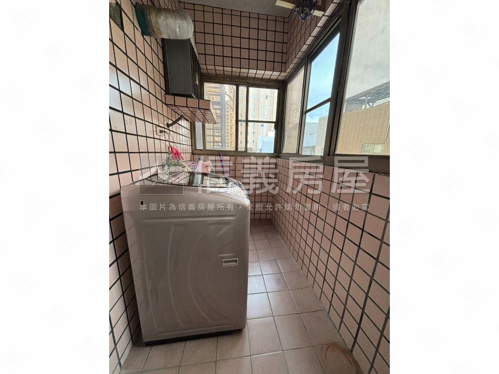 新營三房房屋室內格局與周邊環境