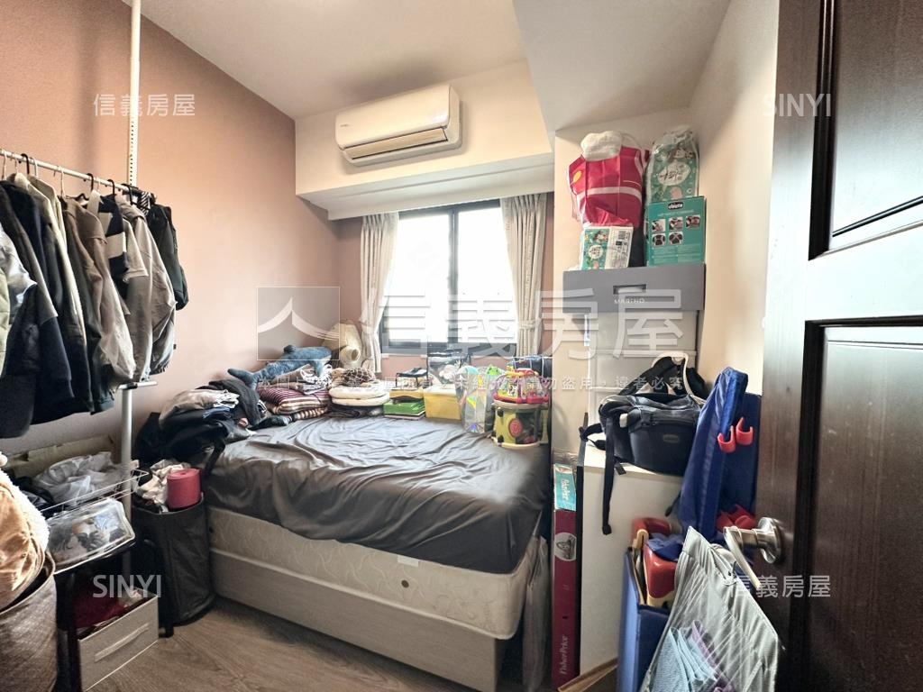 龍安商圈霸氣兩房車位房屋室內格局與周邊環境