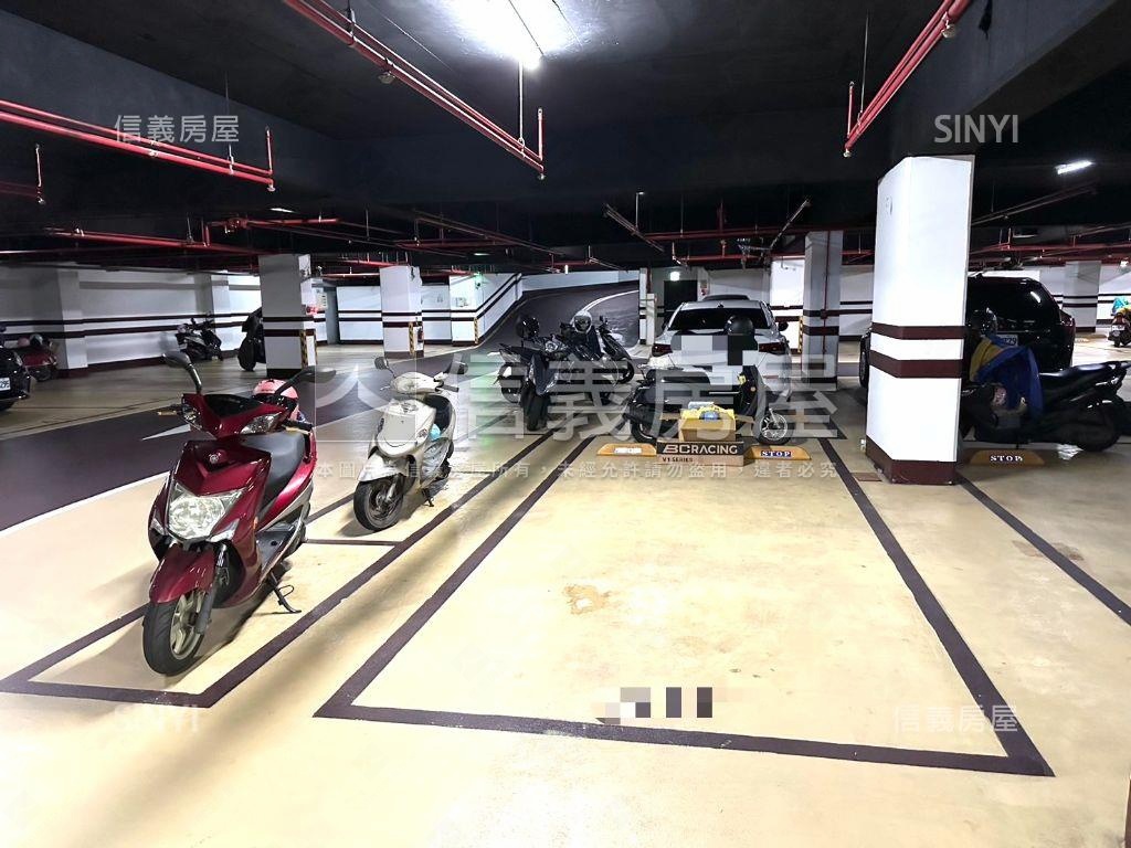 龍安商圈霸氣兩房車位房屋室內格局與周邊環境