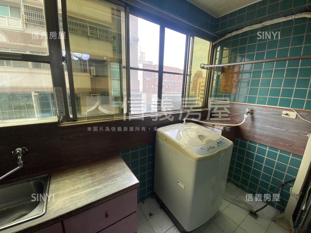 翡翠國城邊間採光兩房房屋室內格局與周邊環境