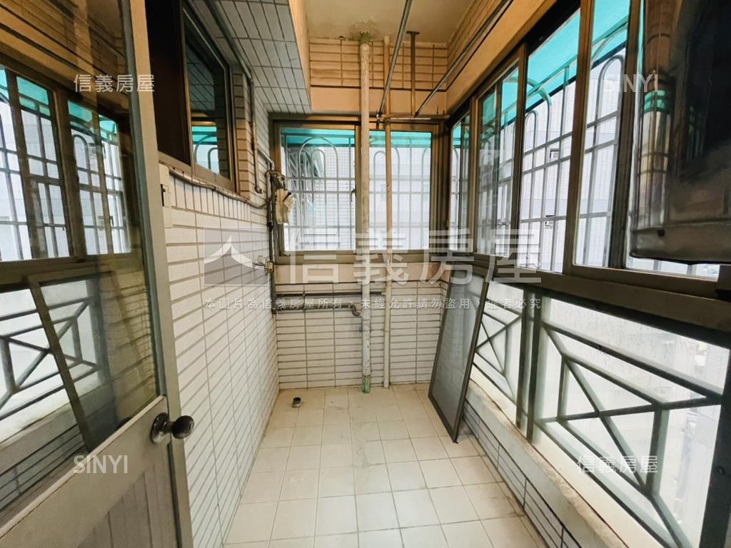 北區近成大面公園三房平車房屋室內格局與周邊環境