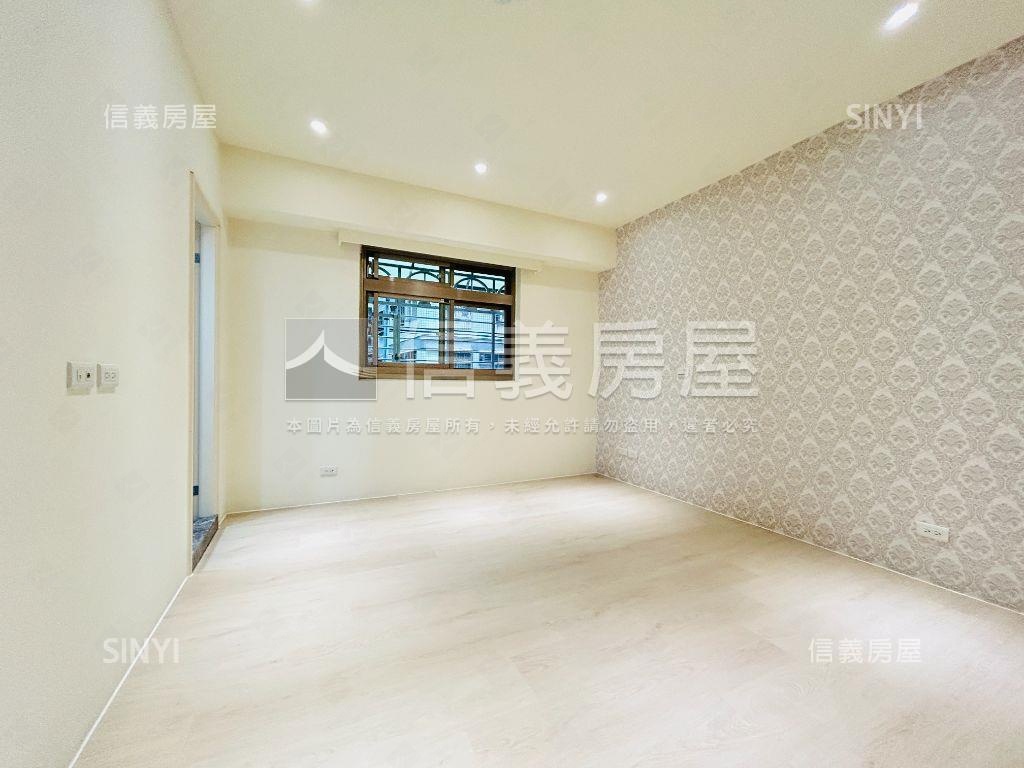 長安裝潢四房車位房屋室內格局與周邊環境