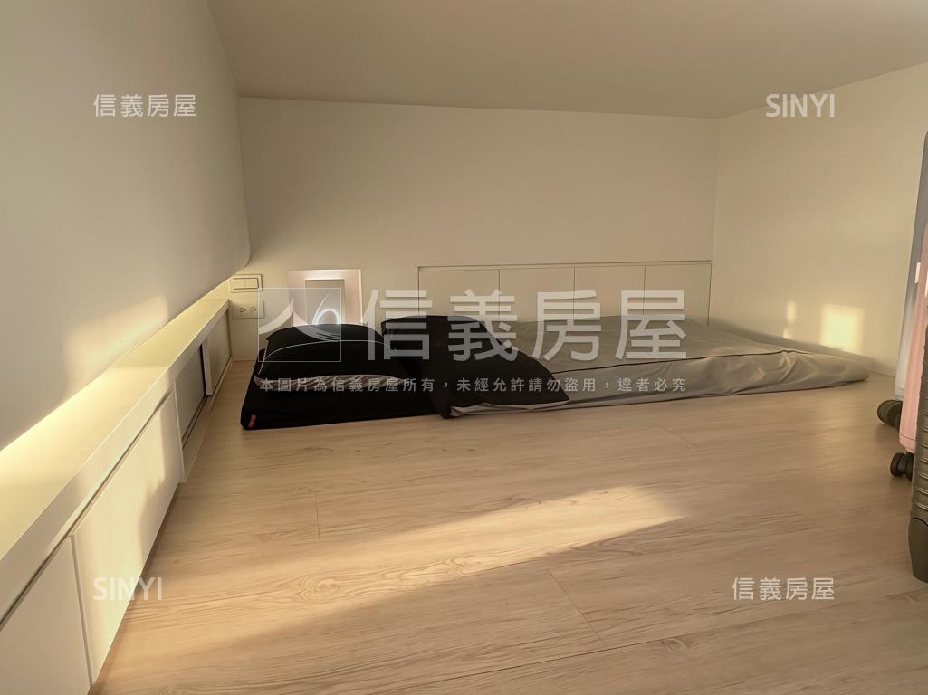 航站後棟景觀坡平大空間房屋室內格局與周邊環境