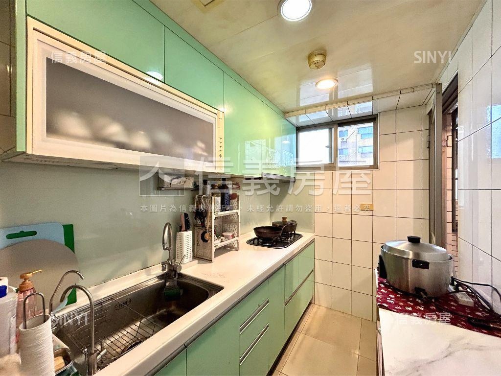 仁愛特區高樓層面河景三房房屋室內格局與周邊環境