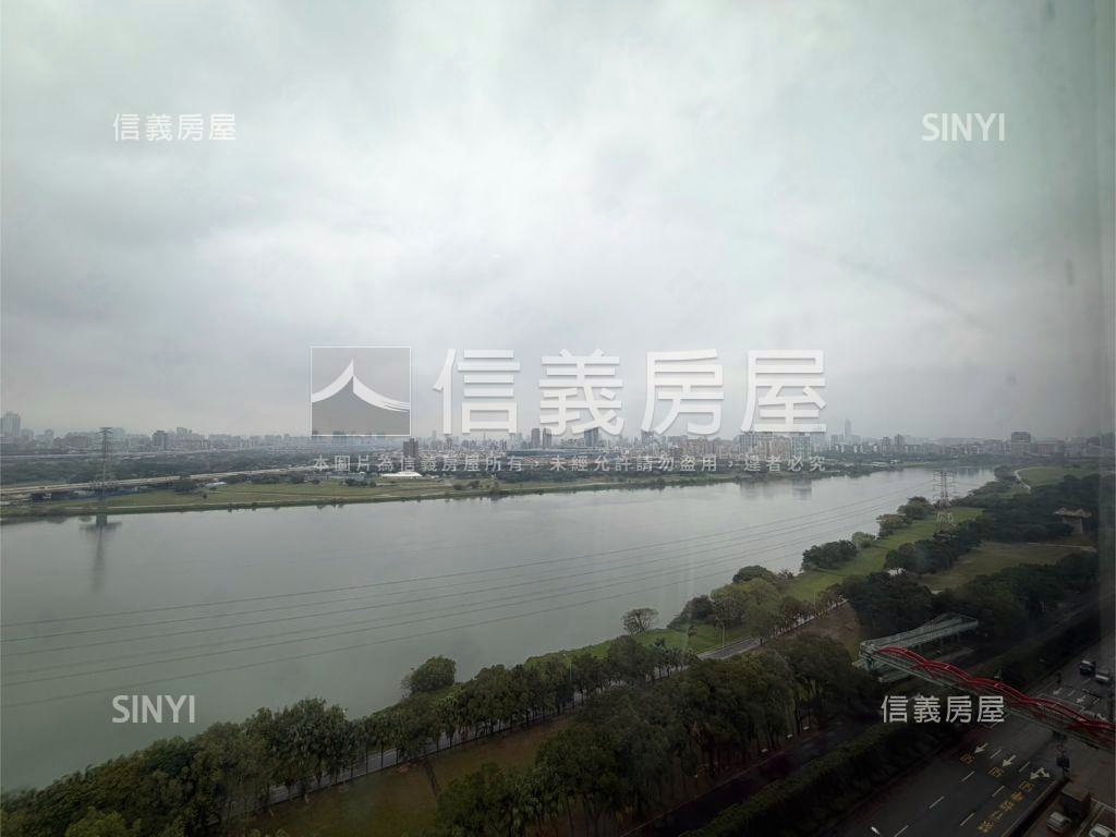 仁愛特區高樓層面河景三房房屋室內格局與周邊環境