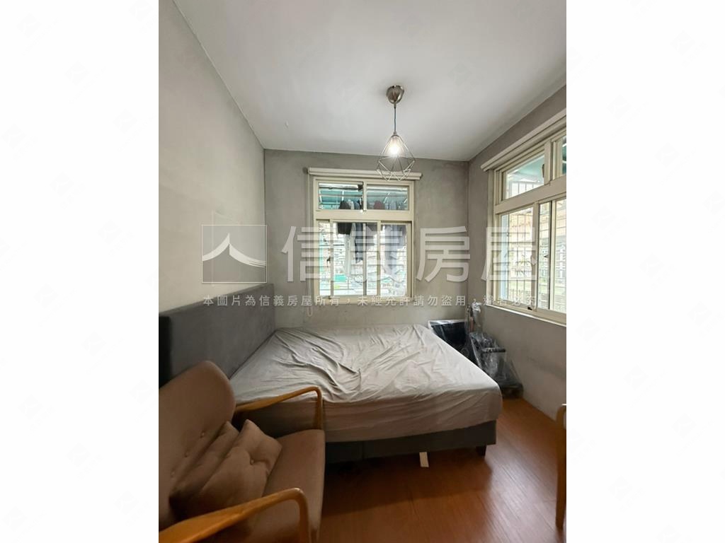 店長推薦三面採光低總公寓房屋室內格局與周邊環境