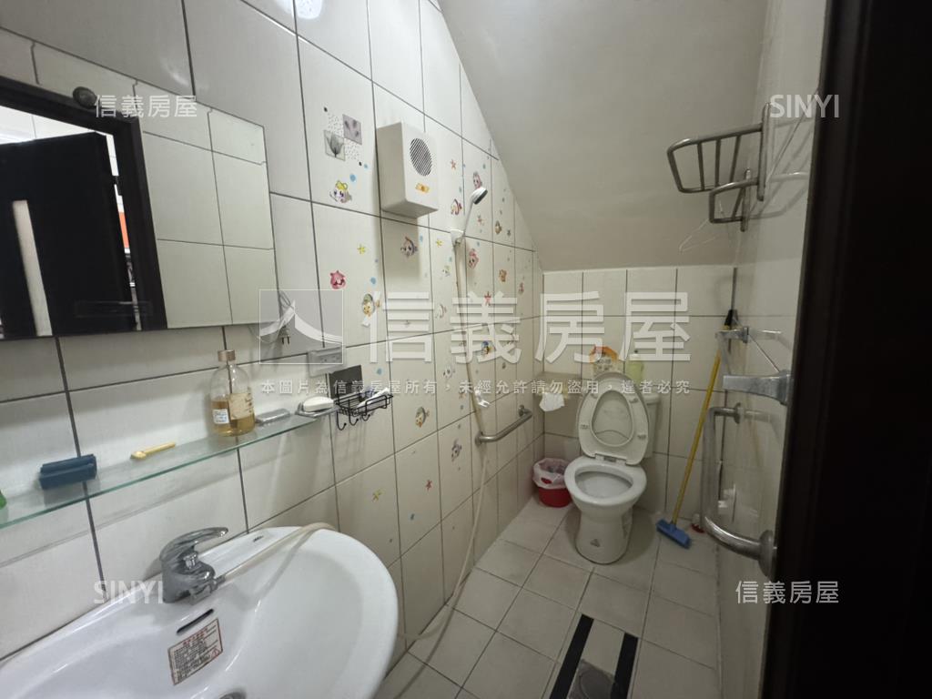 正大埔路一彎輕屋齡美別墅房屋室內格局與周邊環境