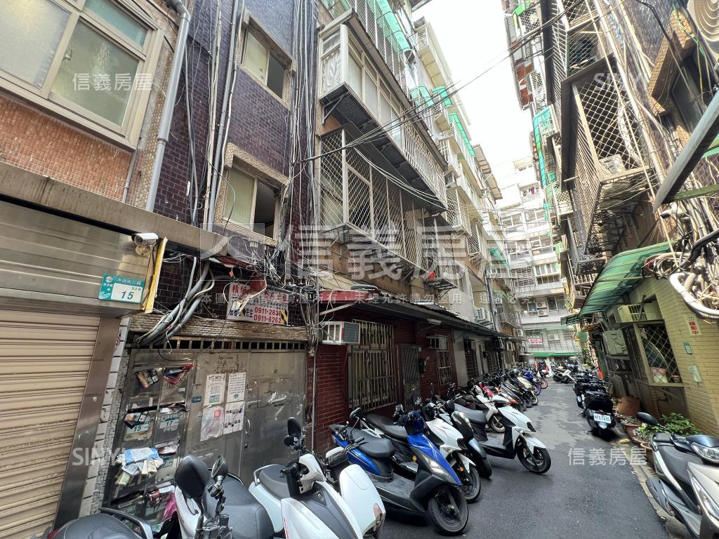 淡江水源街收租套房投套房屋室內格局與周邊環境