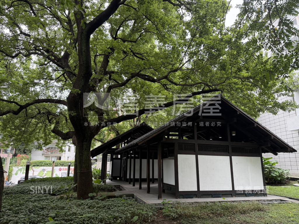 泉之鄉綠景溫泉宅房屋室內格局與周邊環境