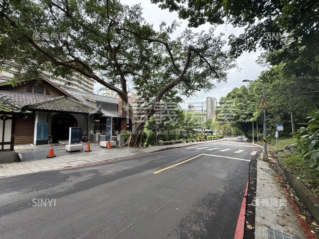 泉之鄉綠景溫泉宅房屋室內格局與周邊環境
