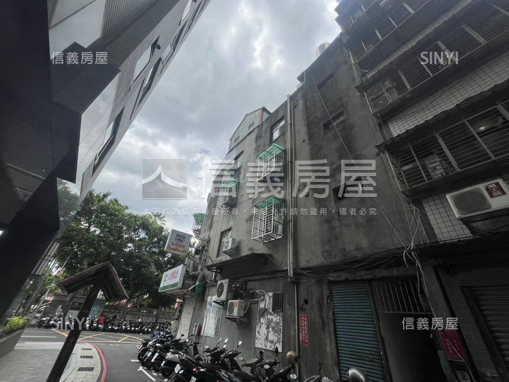面公園邊間採光３樓寓房屋室內格局與周邊環境