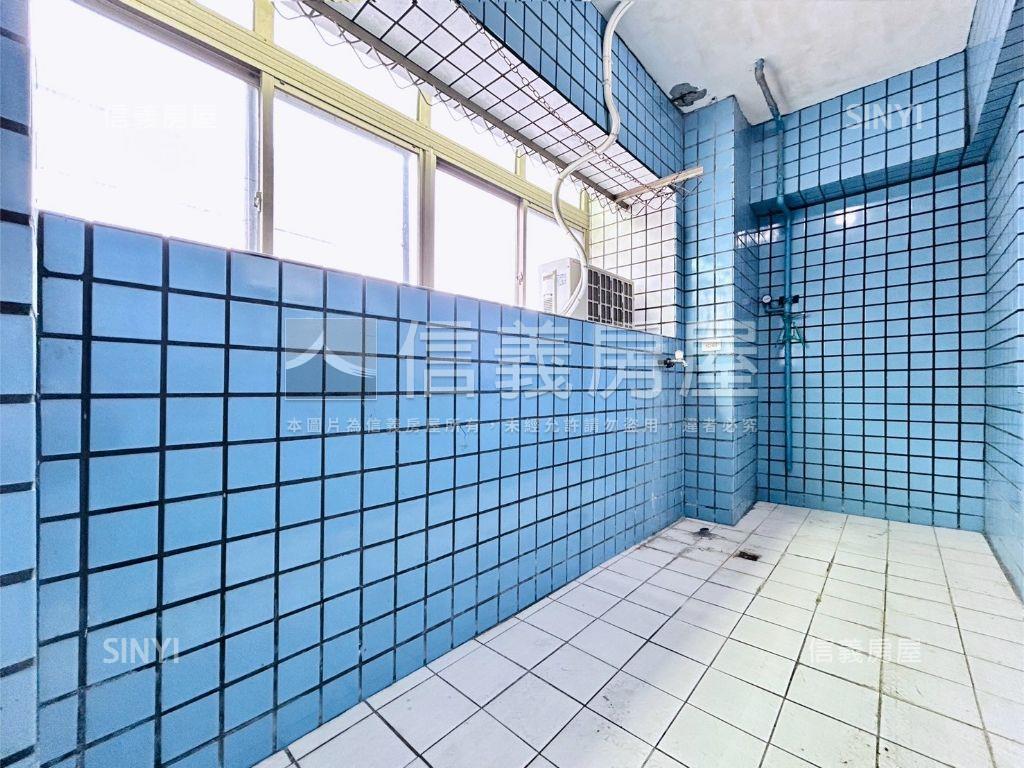 大３房大車位＋雙衛浴開窗房屋室內格局與周邊環境