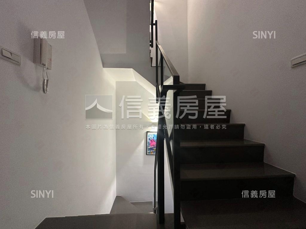 獨家專任大塊先生現代美墅房屋室內格局與周邊環境