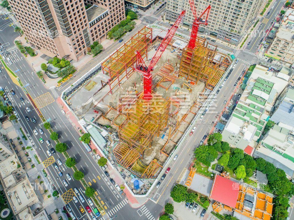 高樓層角間豐采５２０房屋室內格局與周邊環境