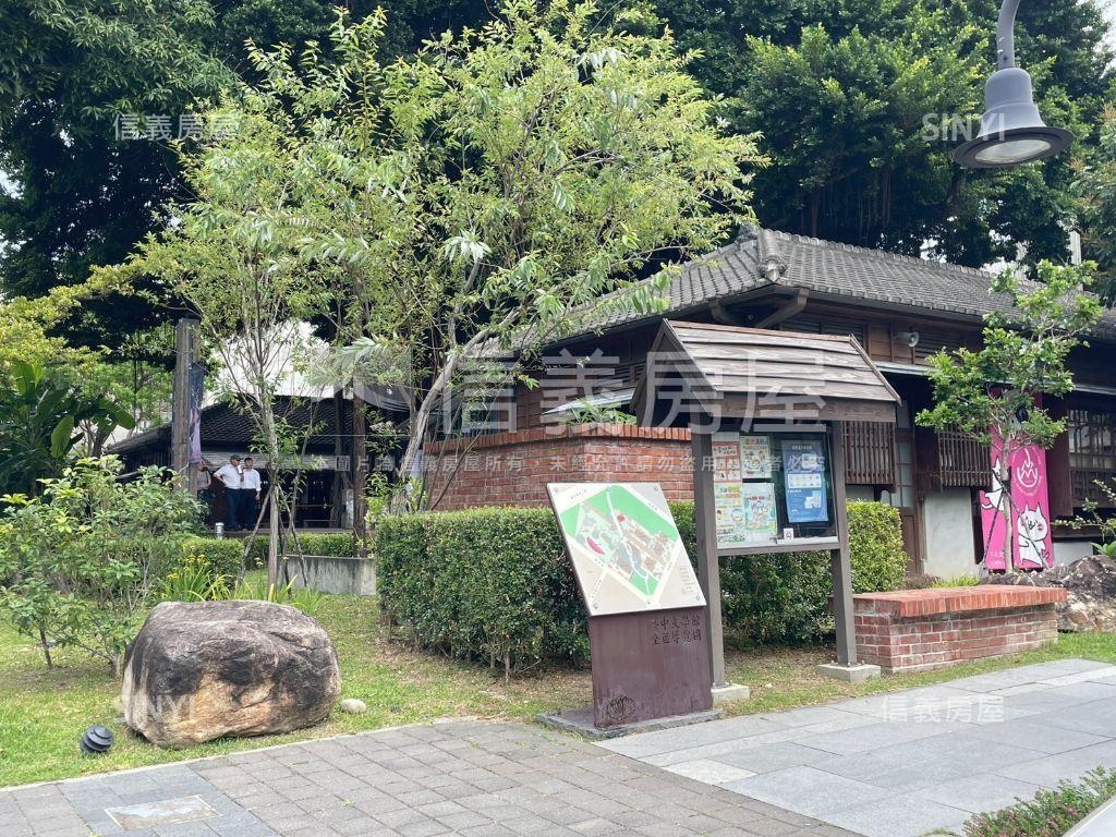 西區五廊街臨路透天房屋室內格局與周邊環境