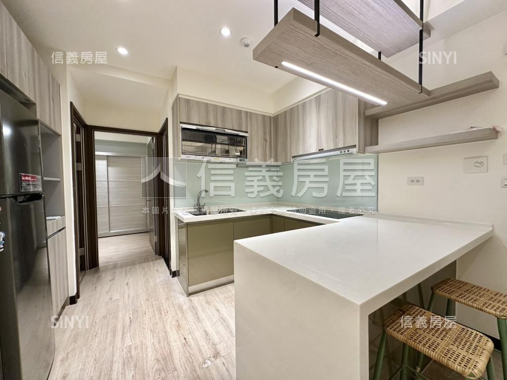 秀泰三井百貨生活圈星境界房屋室內格局與周邊環境