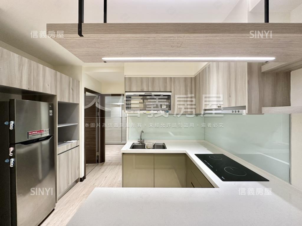 秀泰三井百貨生活圈星境界房屋室內格局與周邊環境