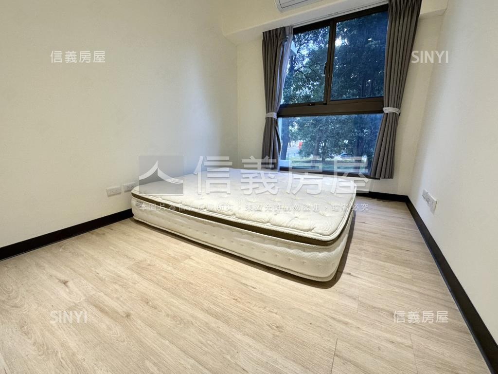 秀泰三井百貨生活圈星境界房屋室內格局與周邊環境