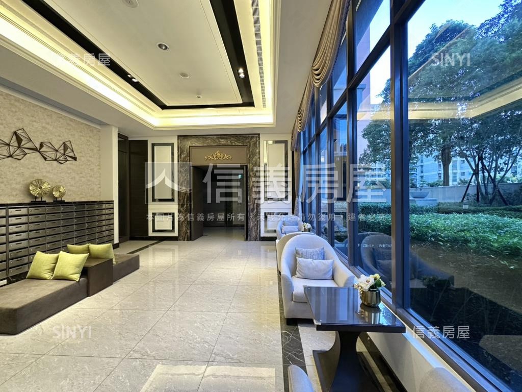 秀泰三井百貨生活圈星境界房屋室內格局與周邊環境