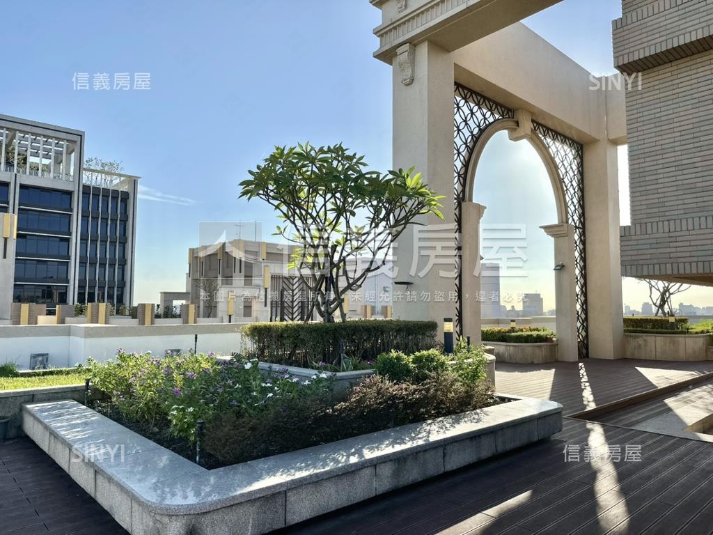 秀泰三井百貨生活圈星境界房屋室內格局與周邊環境