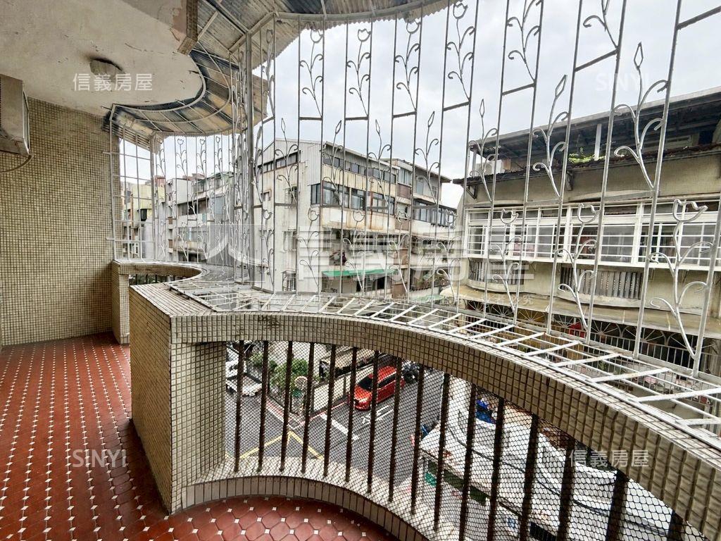 大同街邊間寬敞實在屋房屋室內格局與周邊環境