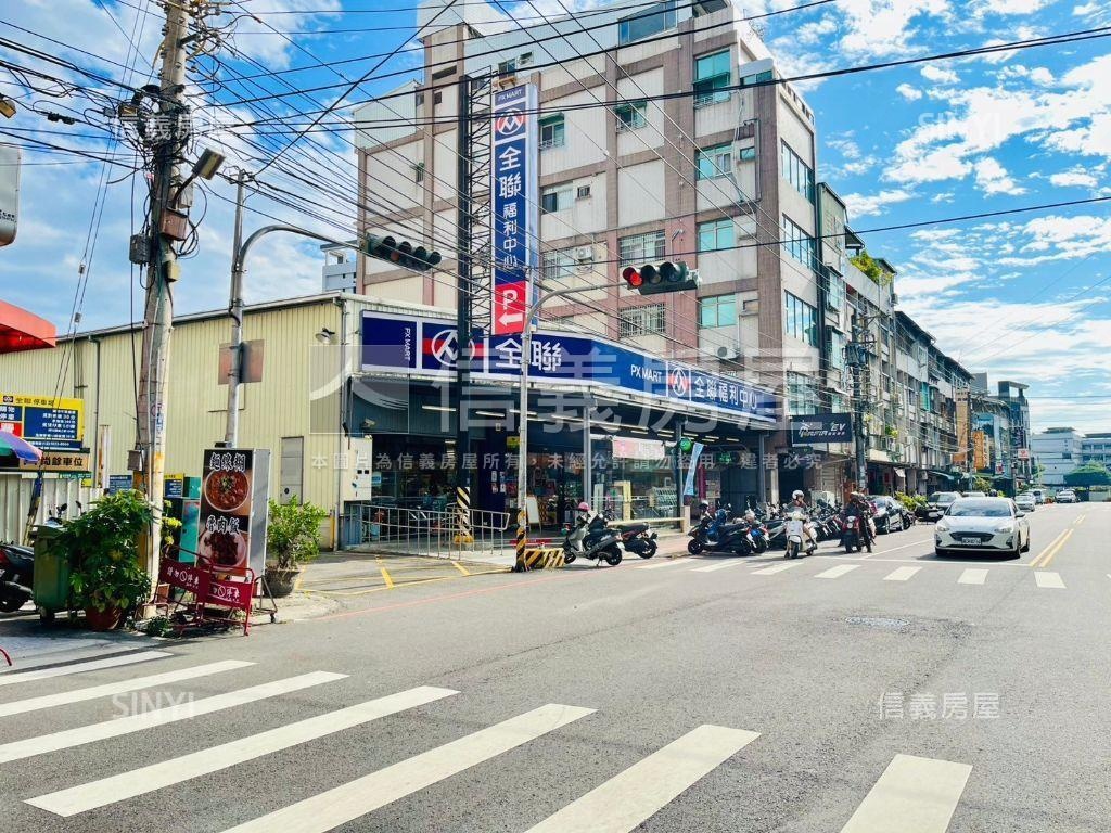 專任大里震後臨路美墅房屋室內格局與周邊環境