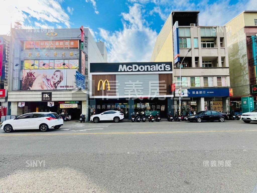 專任大里震後臨路美墅房屋室內格局與周邊環境