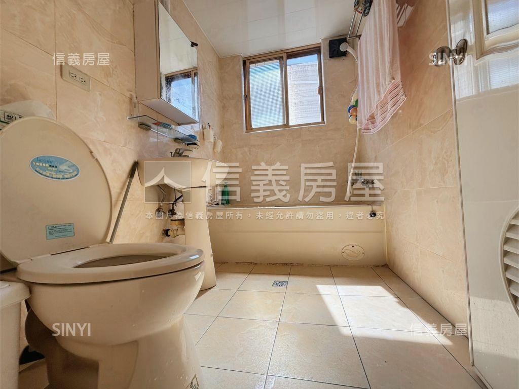 邊間三面採光方正三房房屋室內格局與周邊環境