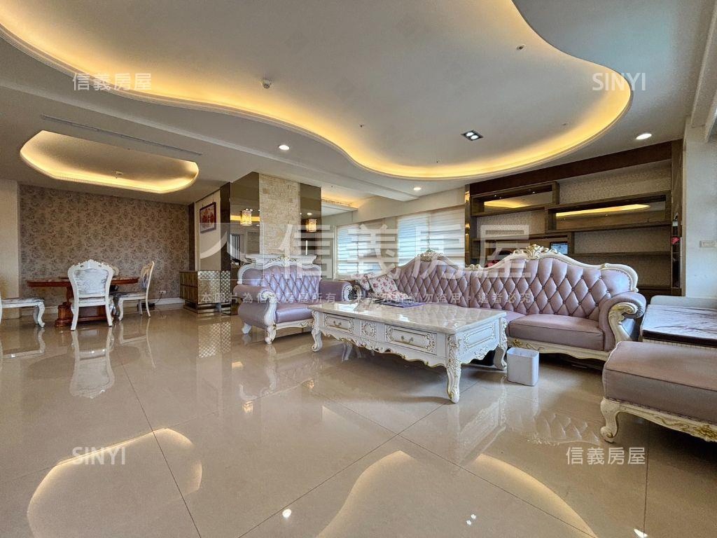 次頂樓七期視野三房雙平車房屋室內格局與周邊環境