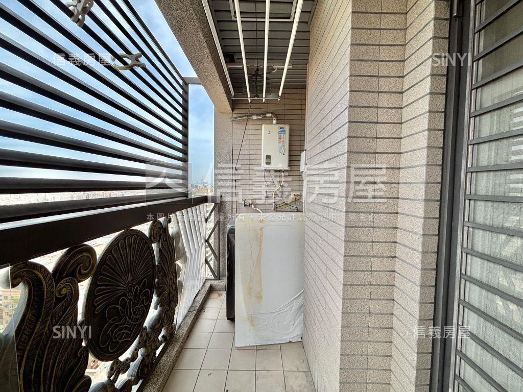 次頂樓七期視野三房雙平車房屋室內格局與周邊環境