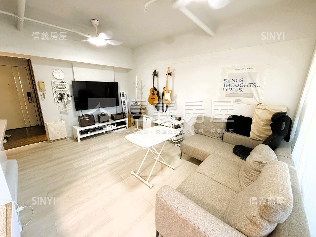 忠孝頂好高樓景觀２房房屋室內格局與周邊環境