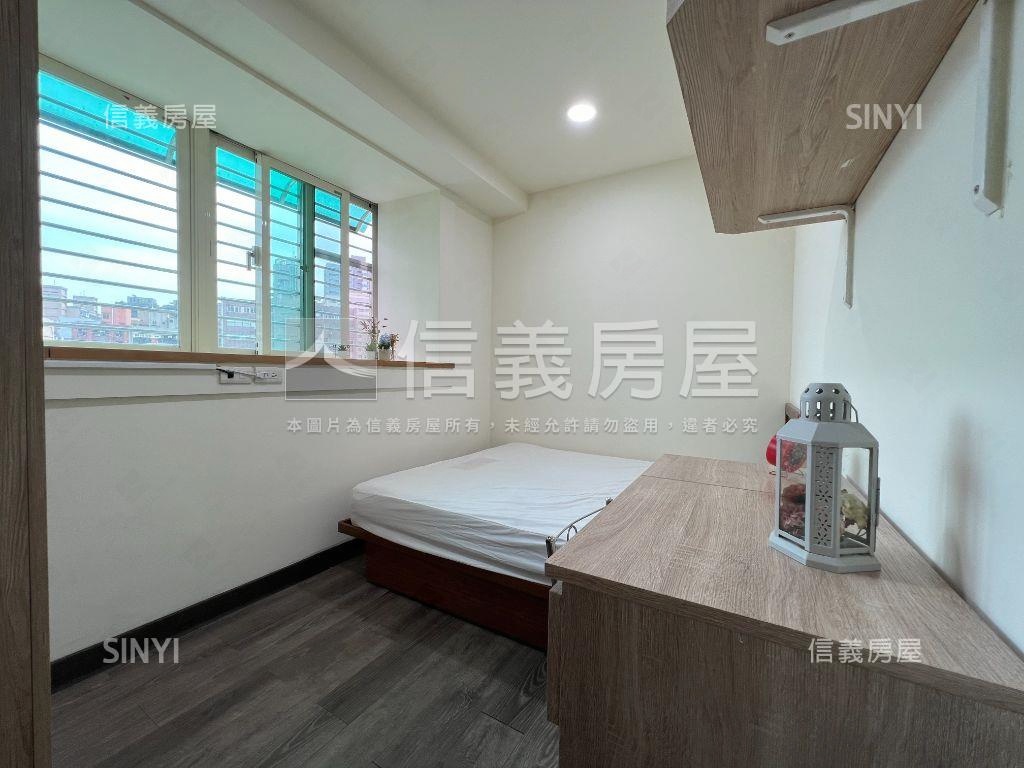 近中山國小高樓採光２房房屋室內格局與周邊環境