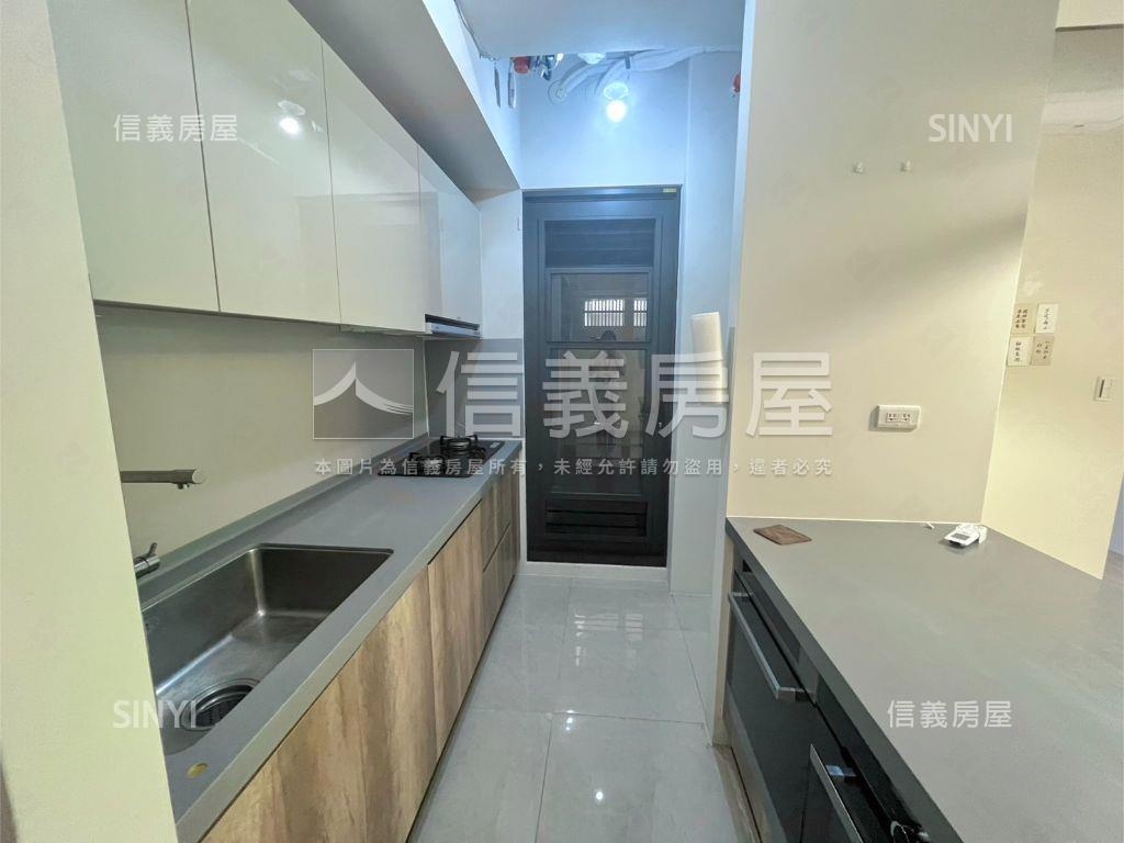 築願景質感兩房雙衛平車房屋室內格局與周邊環境