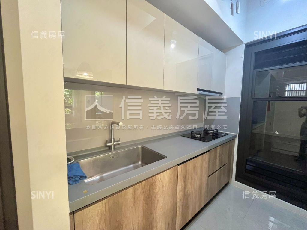 築願景質感兩房雙衛平車房屋室內格局與周邊環境