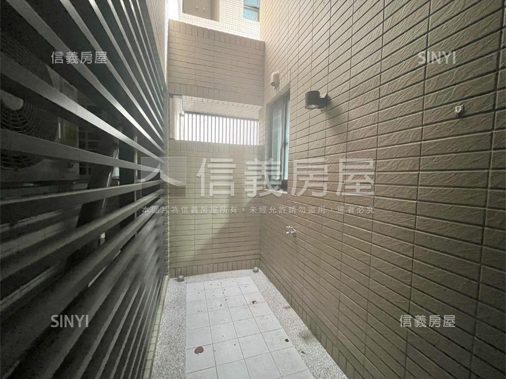築願景質感兩房雙衛平車房屋室內格局與周邊環境