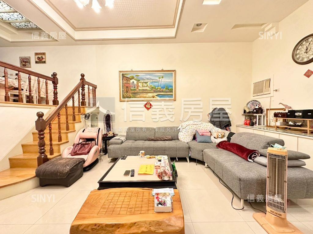 捷運迴龍２１世紀別墅豪邸房屋室內格局與周邊環境